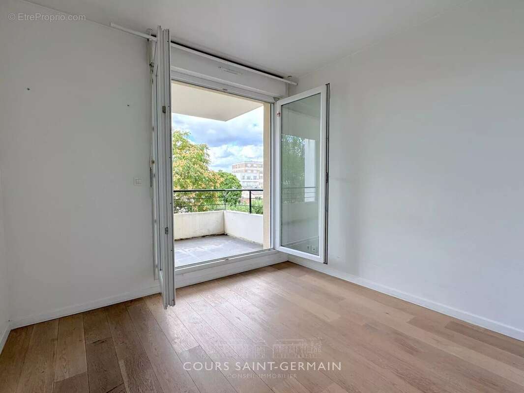 Appartement à NANTERRE