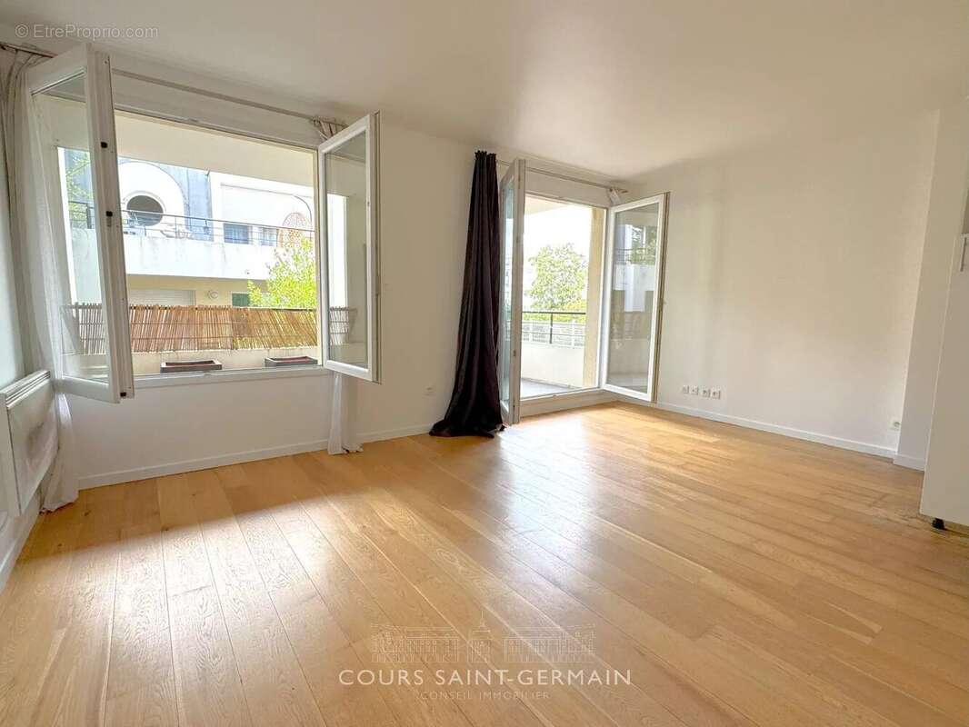 Appartement à NANTERRE