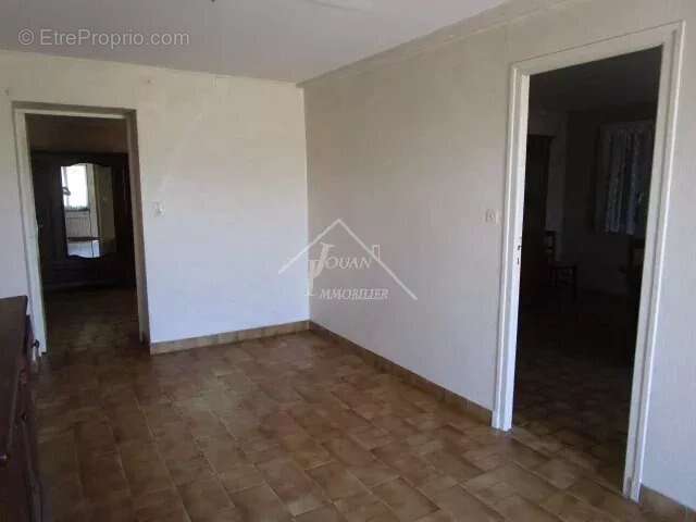 Maison à JALIGNY-SUR-BESBRE