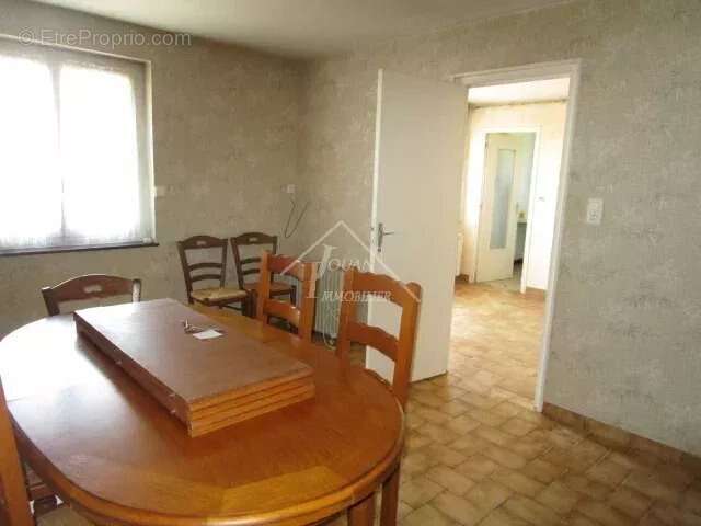 Maison à JALIGNY-SUR-BESBRE