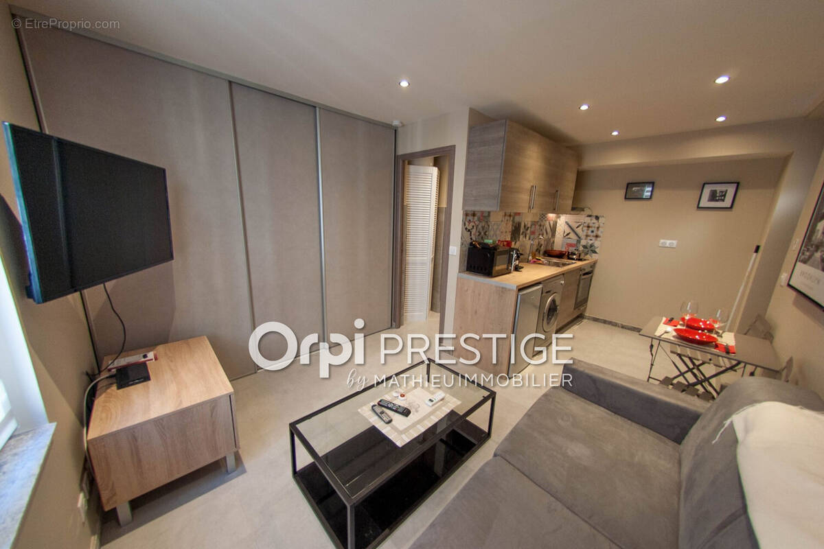 Appartement à PARIS-11E