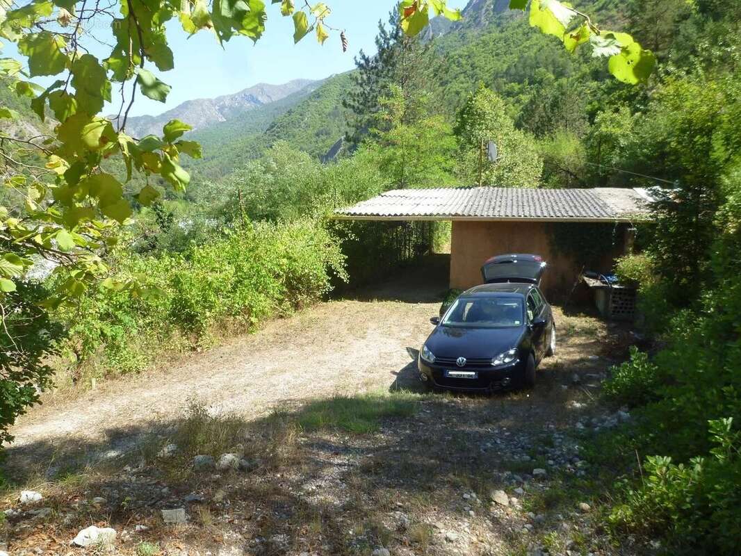 Maison à VILLARS-SUR-VAR