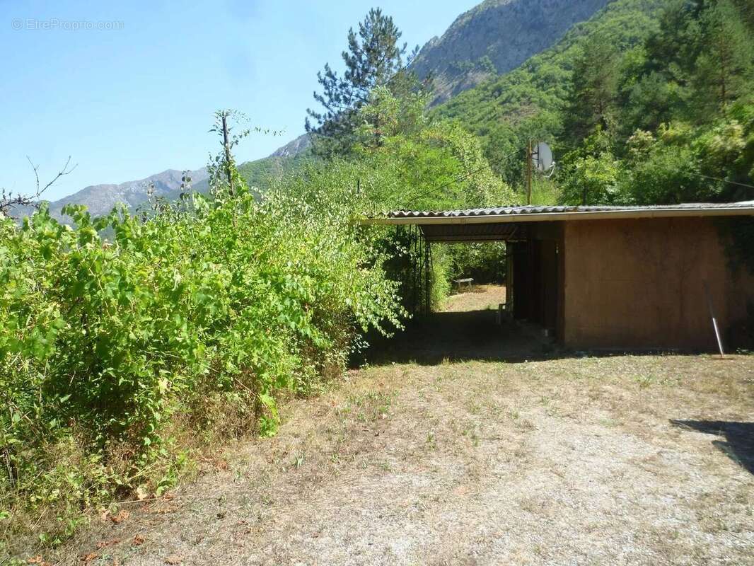 Maison à VILLARS-SUR-VAR