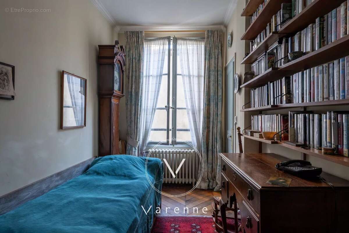 Appartement à PARIS-6E