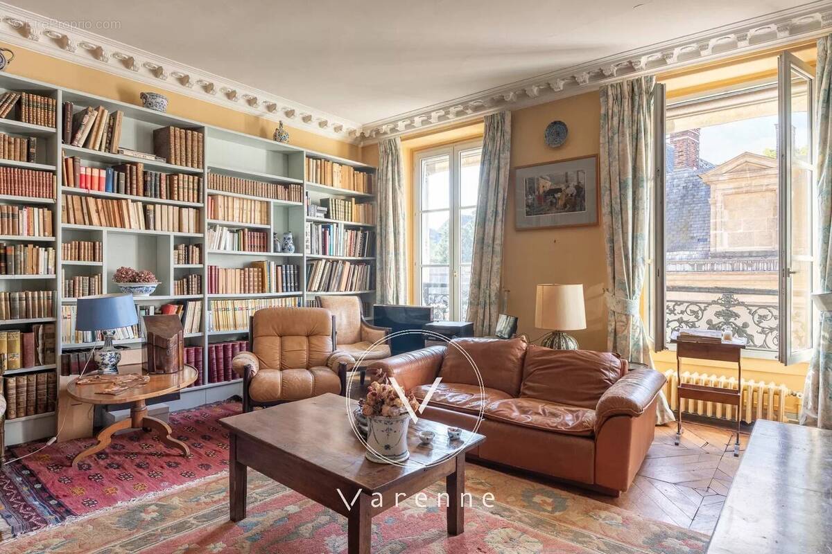 Appartement à PARIS-6E