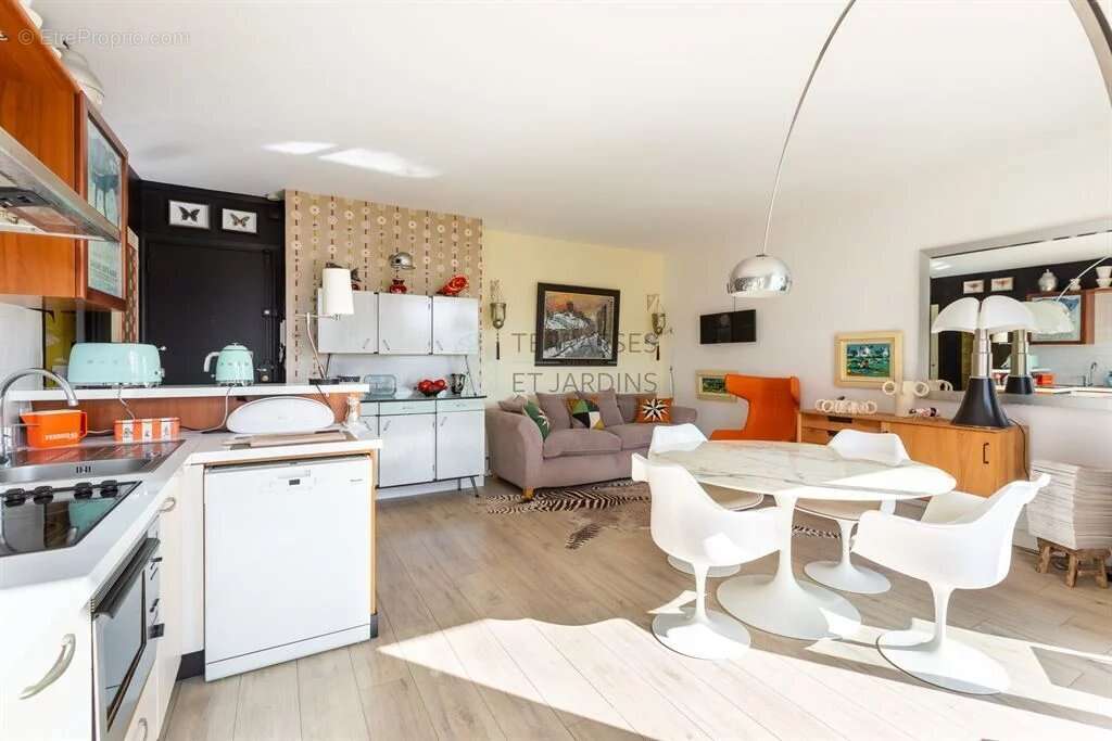 Appartement à PARIS-12E