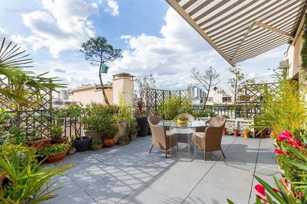 Appartement à PARIS-12E