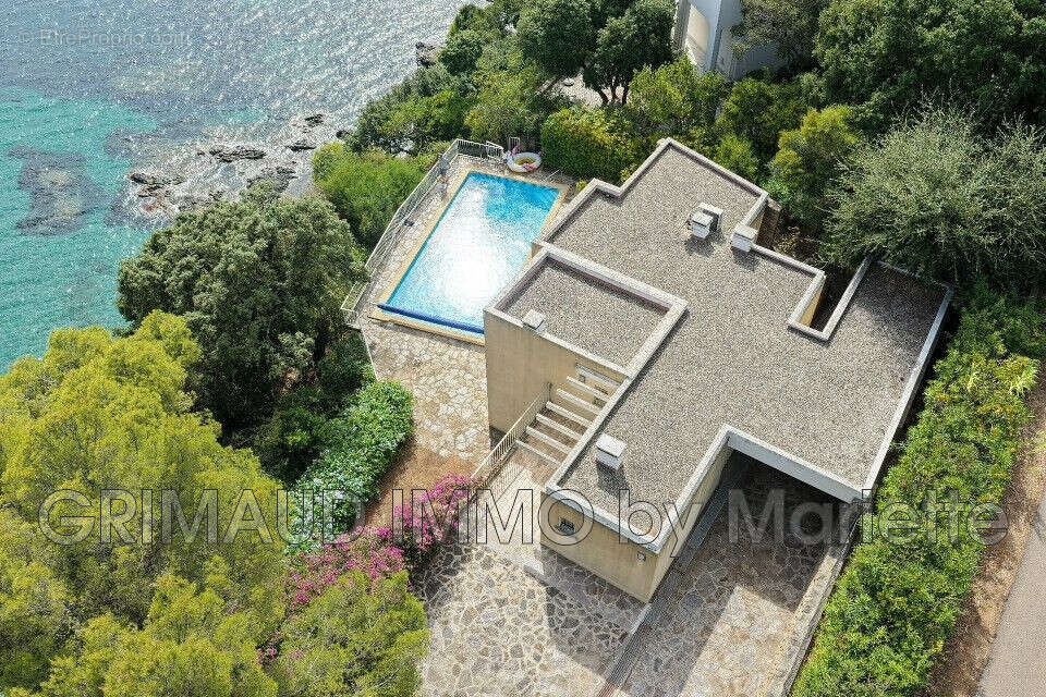 Maison à LA CROIX-VALMER