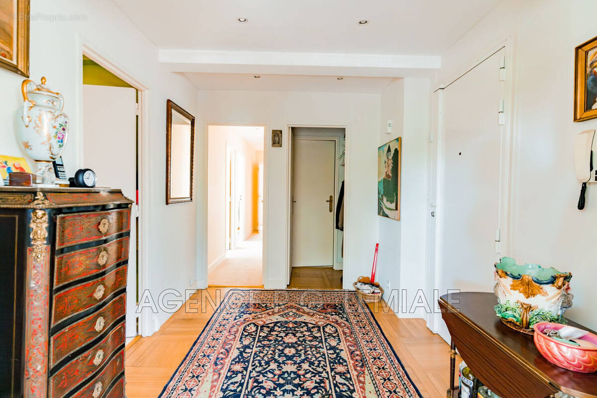 Appartement à MAISONS-LAFFITTE