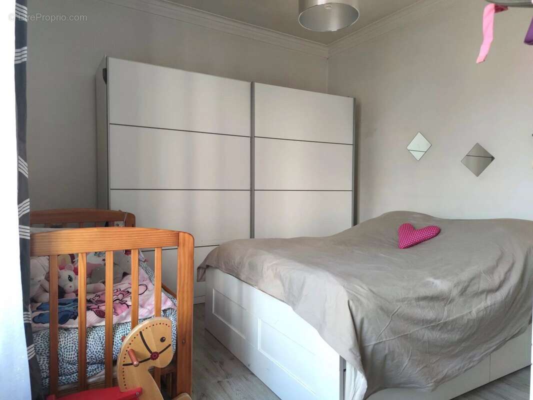 Appartement à COLOMBES