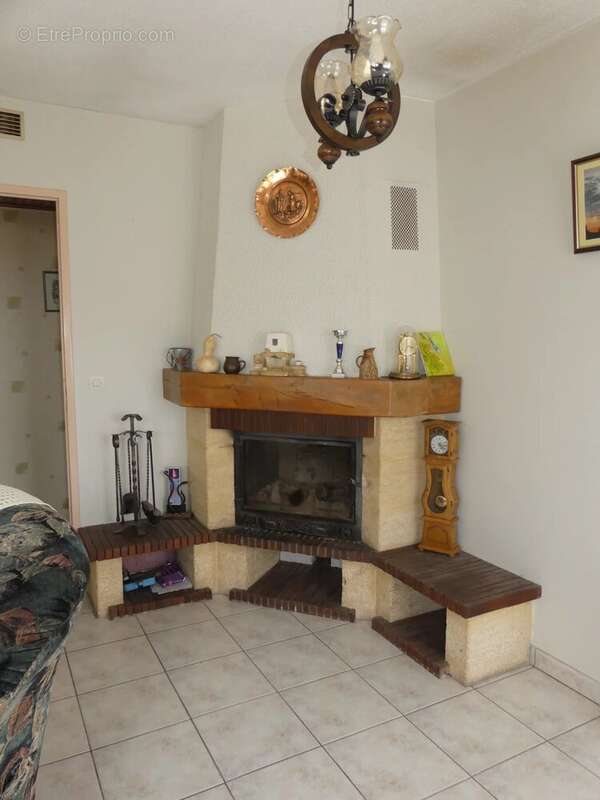 Maison à SAINT-SYMPHORIEN-DE-MARMAGNE