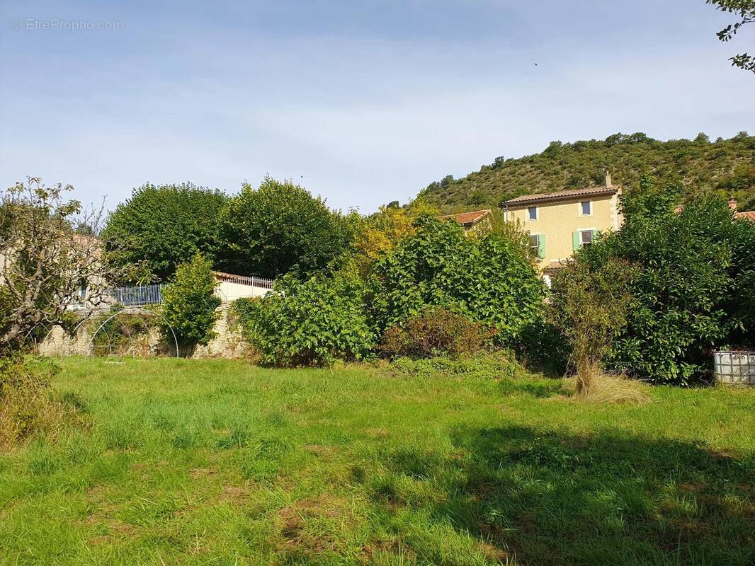 Maison à MONTBRUN-LES-BAINS