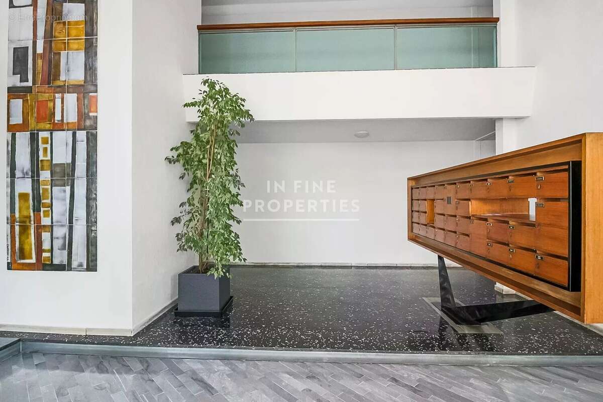 Appartement à LE CANNET