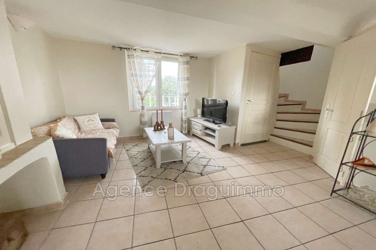 Appartement à FLAYOSC