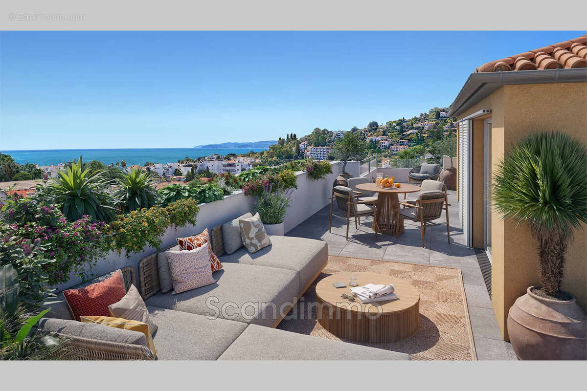 Appartement à VALLAURIS