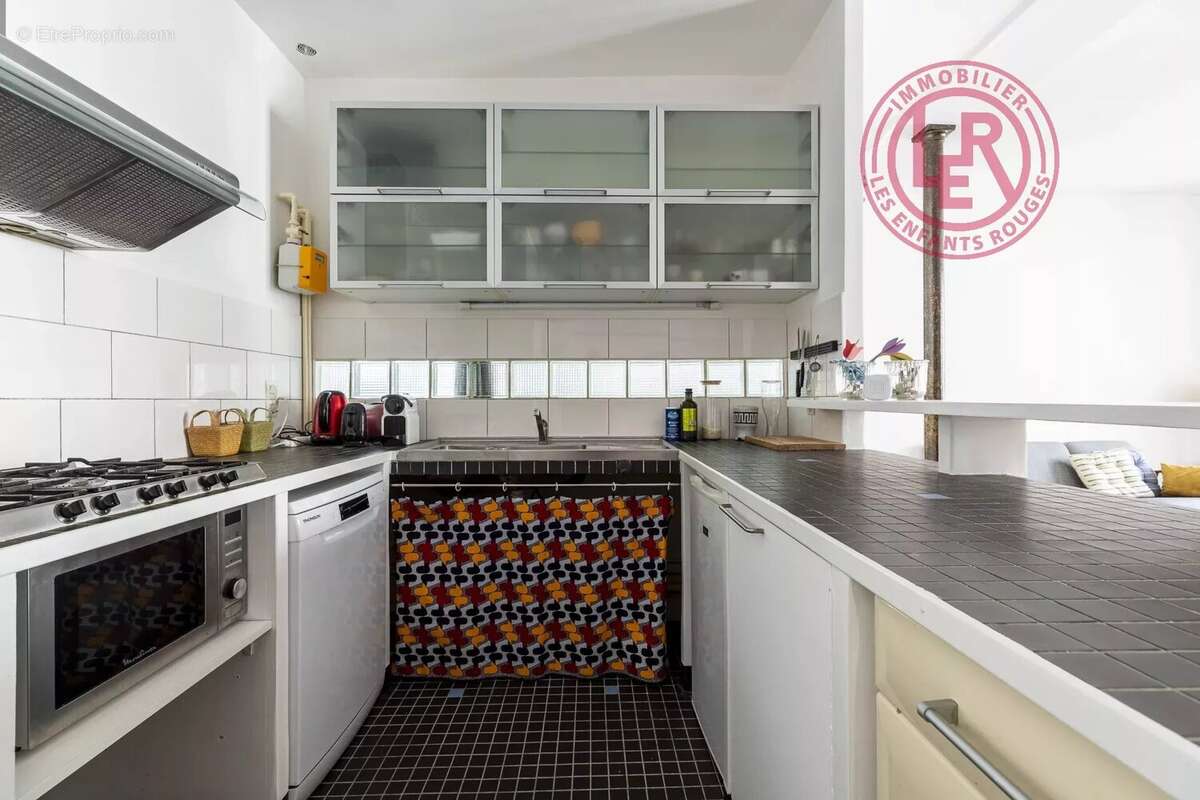 Appartement à PARIS-3E