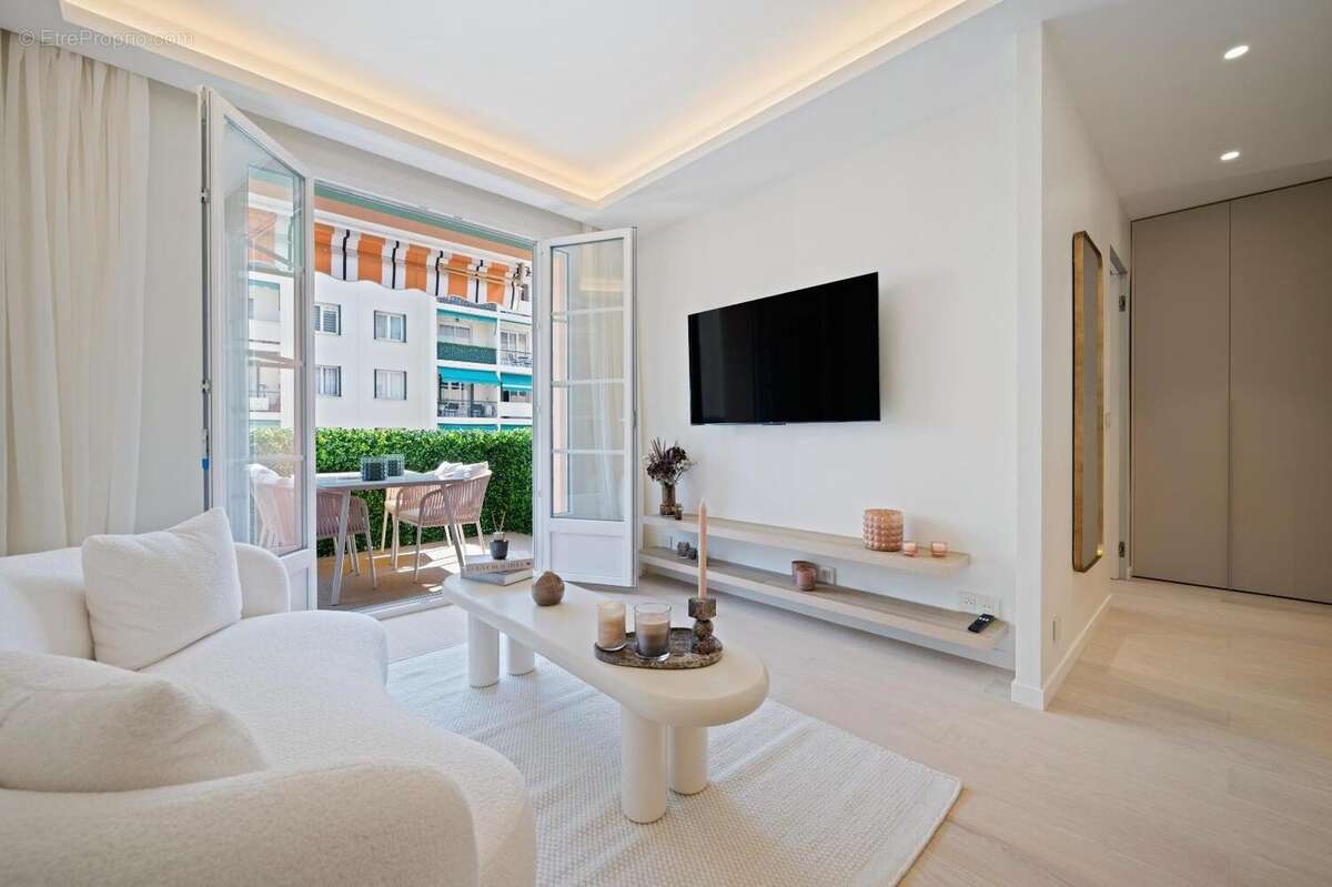   - Appartement à NICE