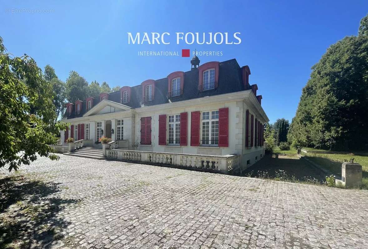 Maison à FONTAINEBLEAU