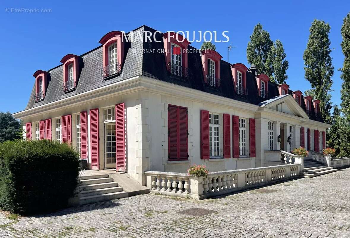 Maison à FONTAINEBLEAU