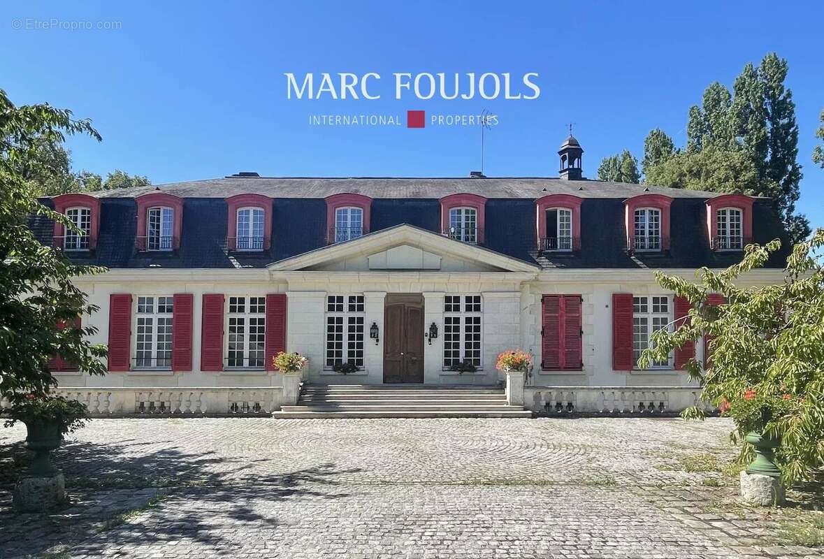 Maison à FONTAINEBLEAU