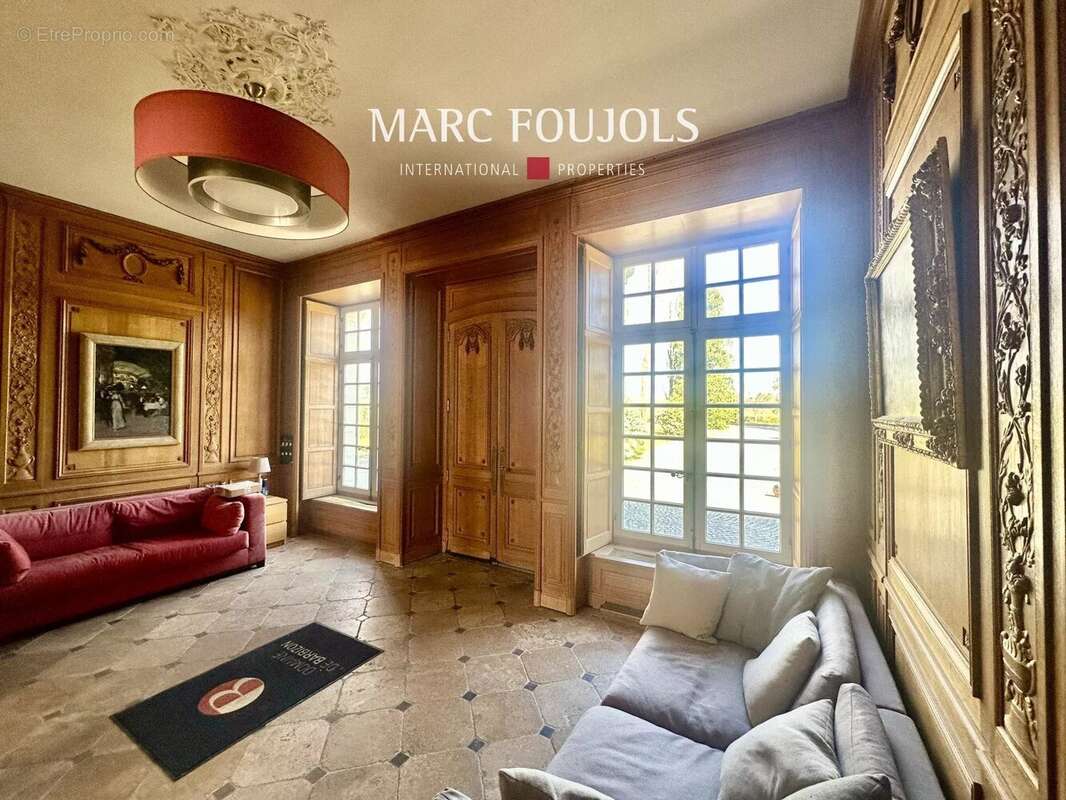 Maison à FONTAINEBLEAU