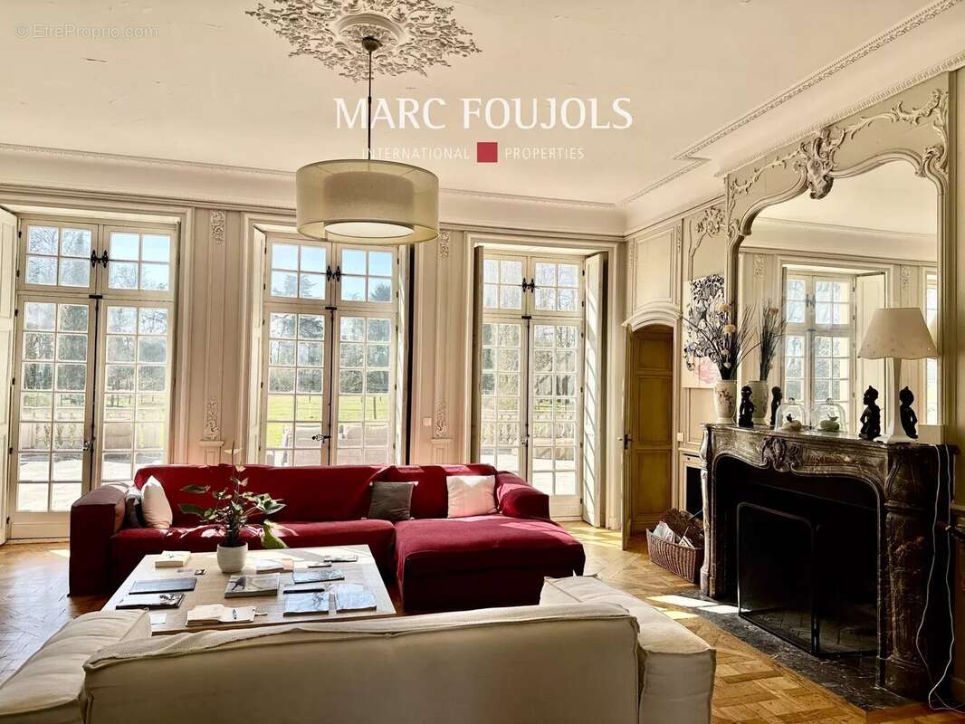 Maison à FONTAINEBLEAU