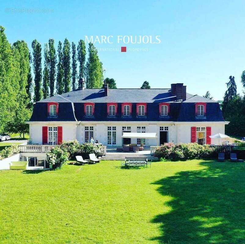 Maison à FONTAINEBLEAU