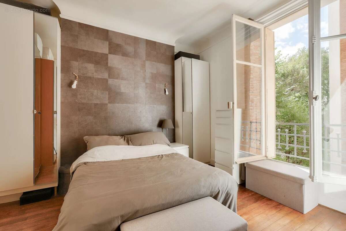 Appartement à NEUILLY-SUR-SEINE