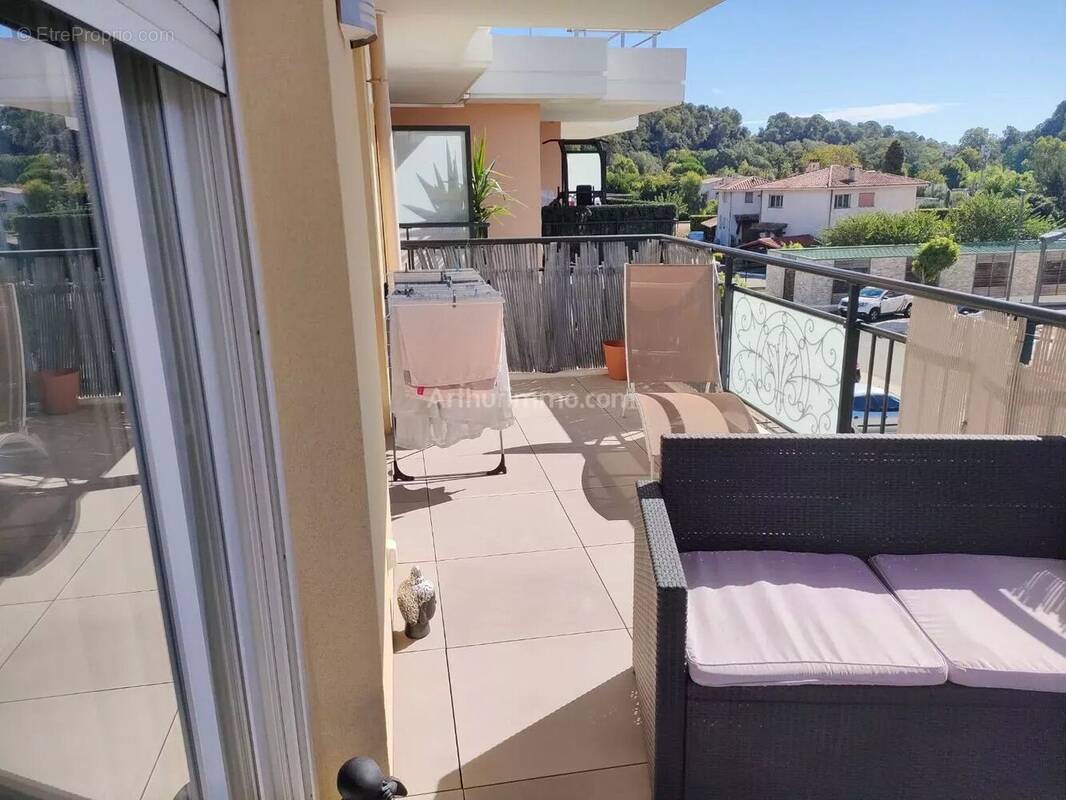 Appartement à VILLENEUVE-LOUBET