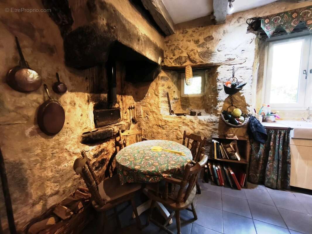 Maison à LA FORET-SUR-SEVRE