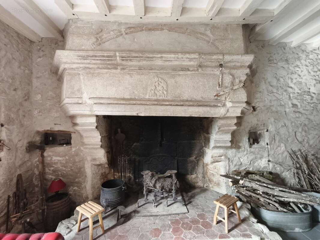 Maison à LA FORET-SUR-SEVRE