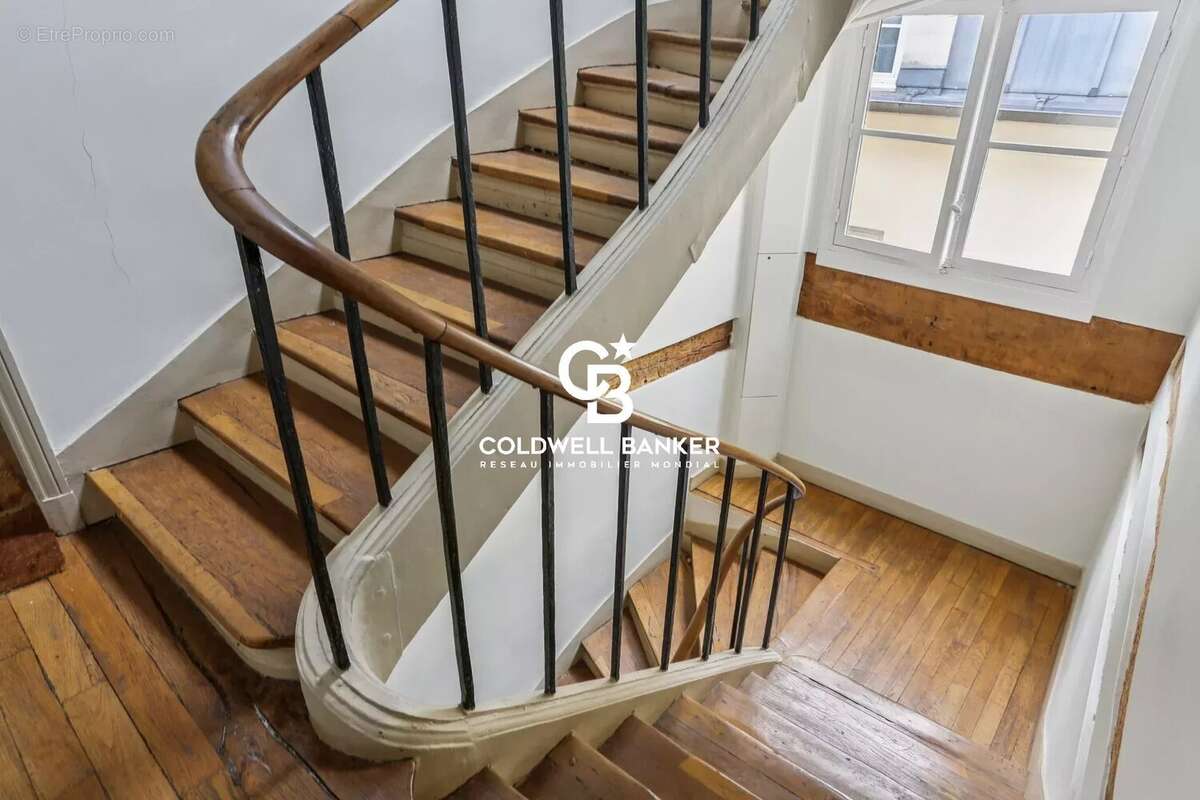 Appartement à PARIS-7E