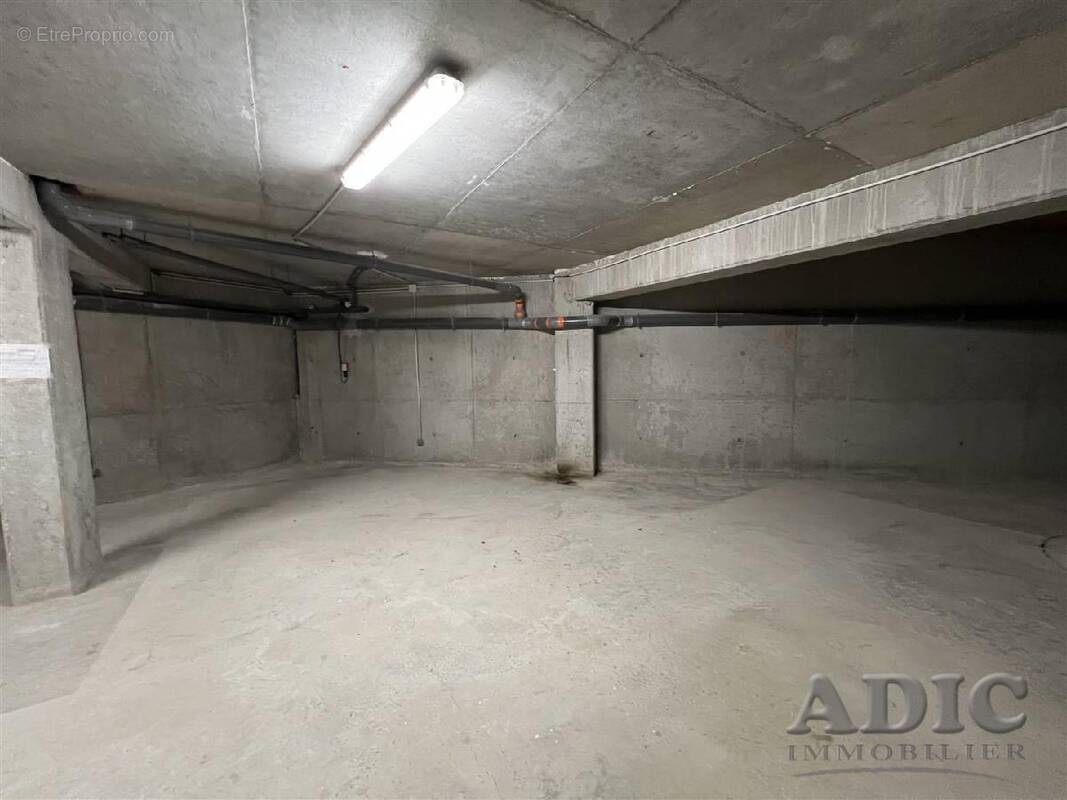 Commerce à DAMMARTIN-EN-GOELE