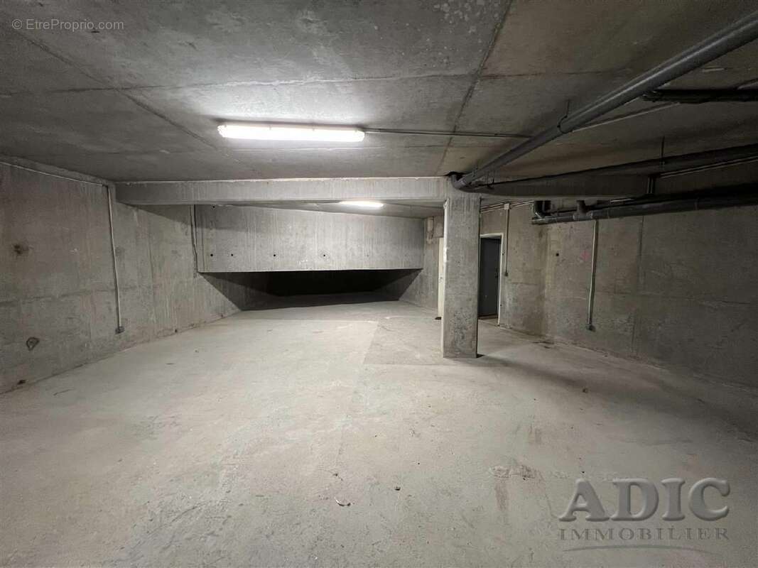 Commerce à DAMMARTIN-EN-GOELE