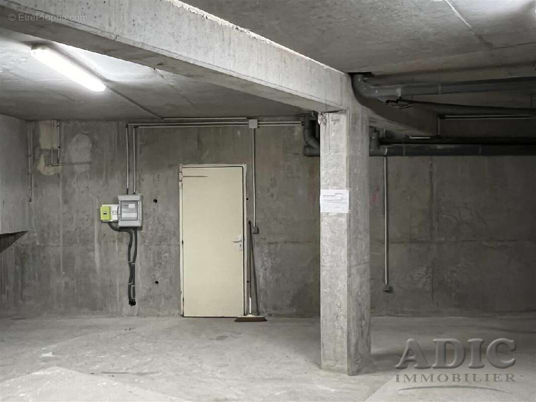 Commerce à DAMMARTIN-EN-GOELE