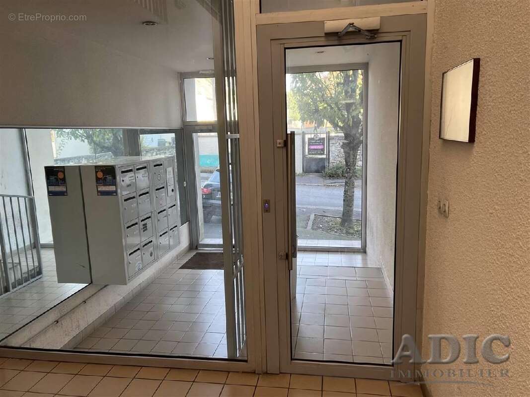 Commerce à DAMMARTIN-EN-GOELE