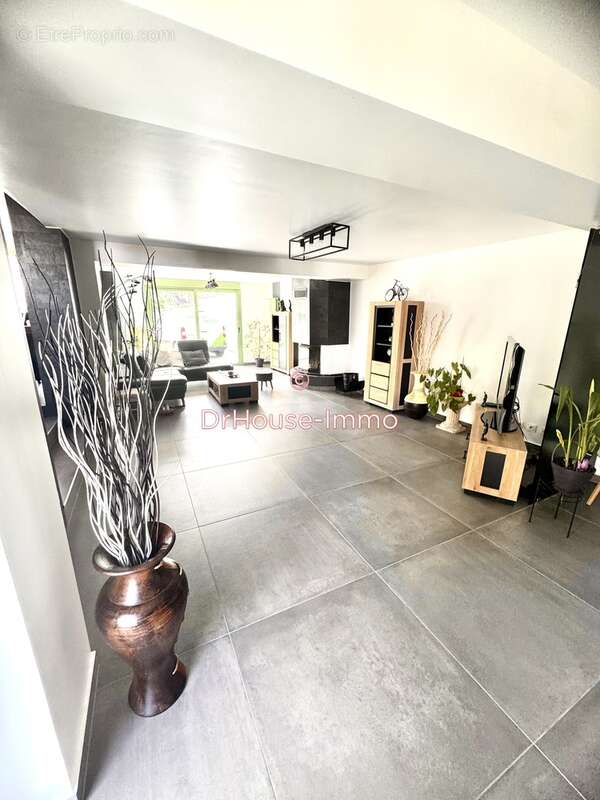 Maison à NANTEUIL-LES-MEAUX