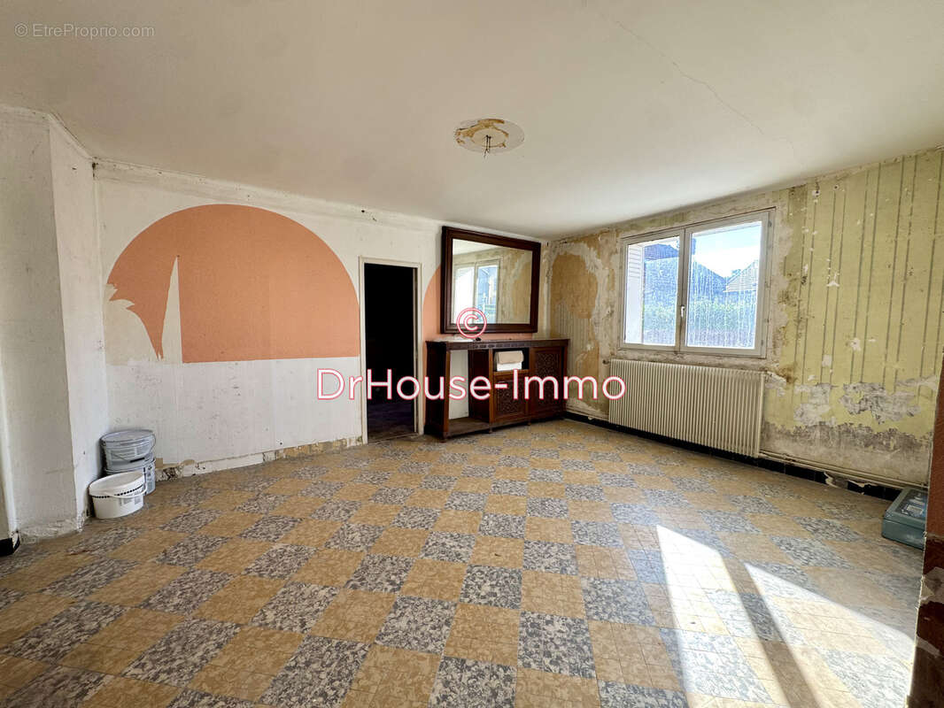 Maison à VILLEMANDEUR