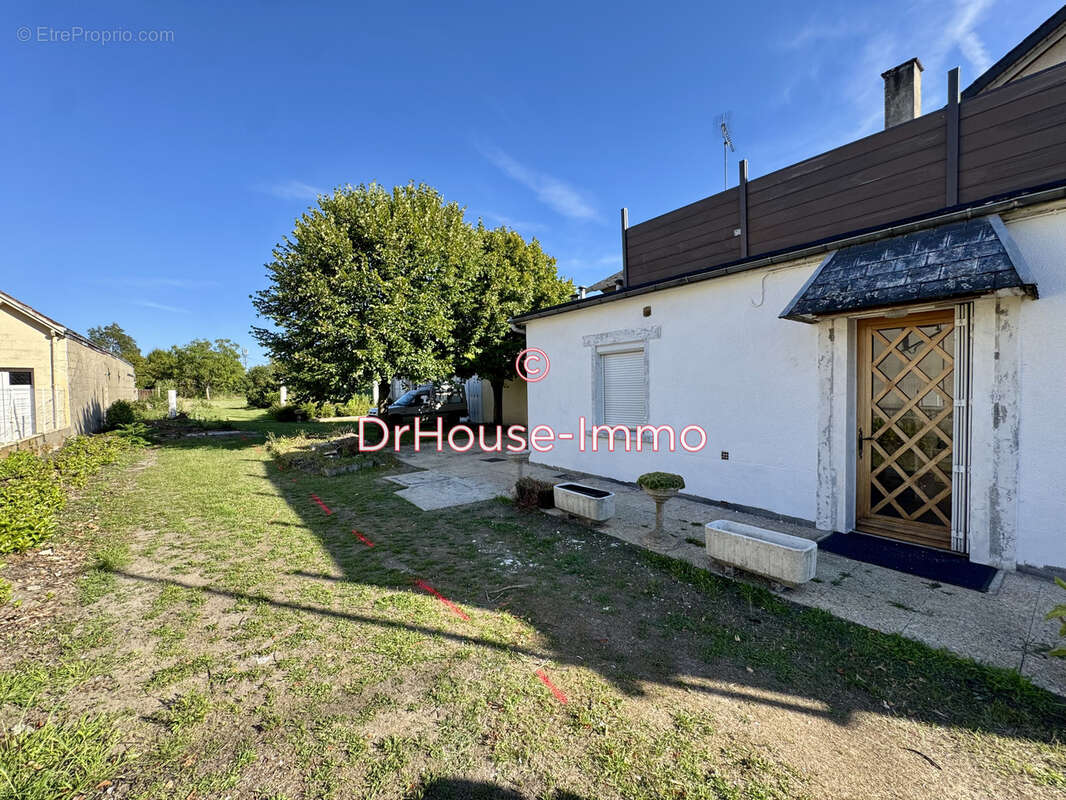 Maison à VILLEMANDEUR