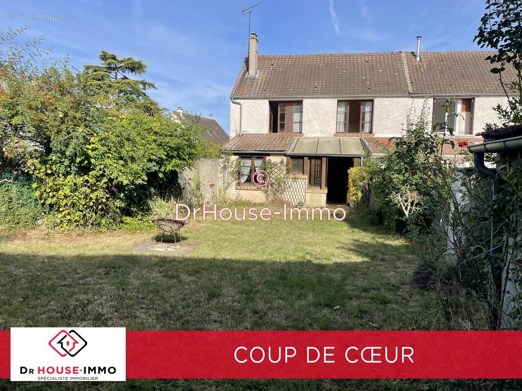 Maison à HARGEVILLE