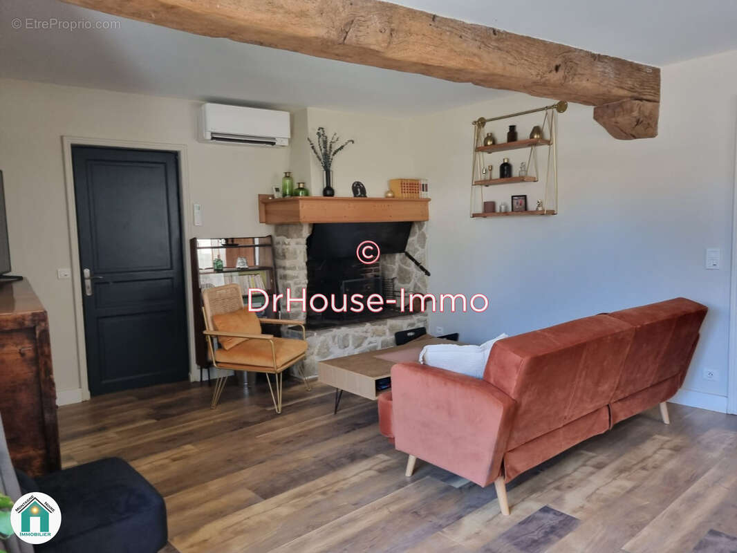 Maison à VILLARDONNEL