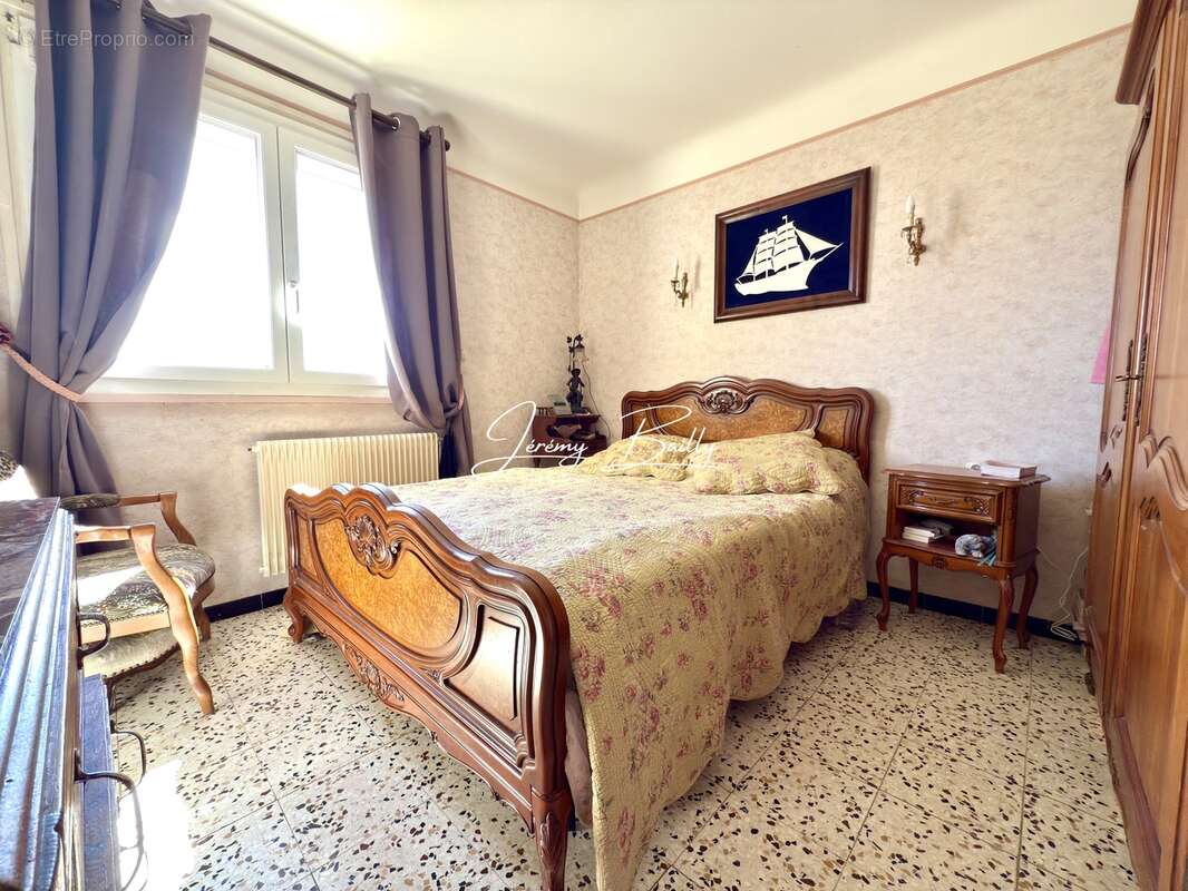 Maison à SAINT-ESTEVE