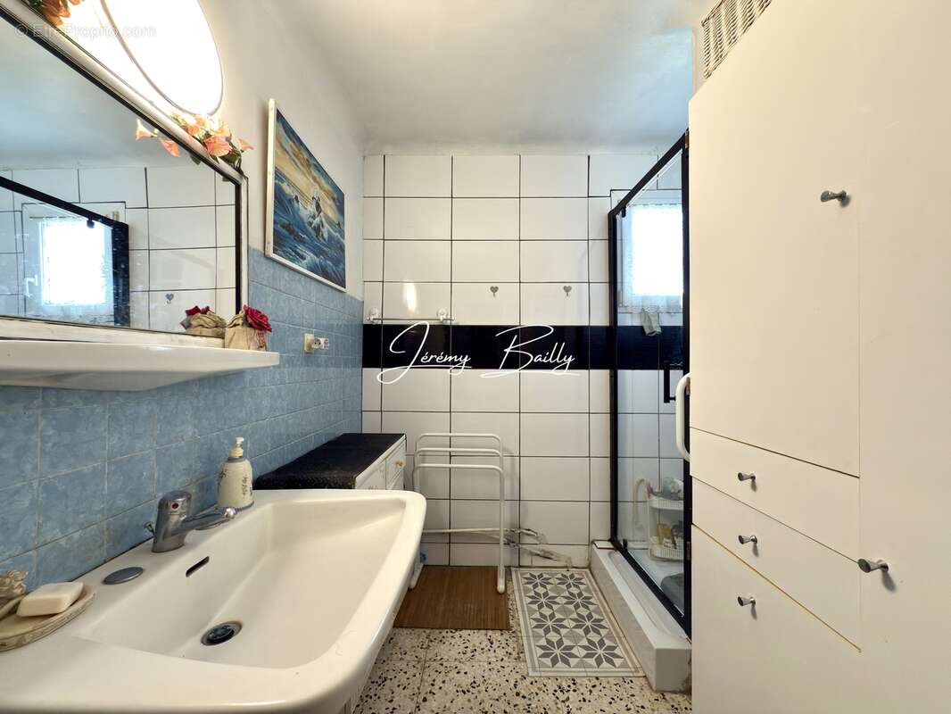 Maison à SAINT-ESTEVE