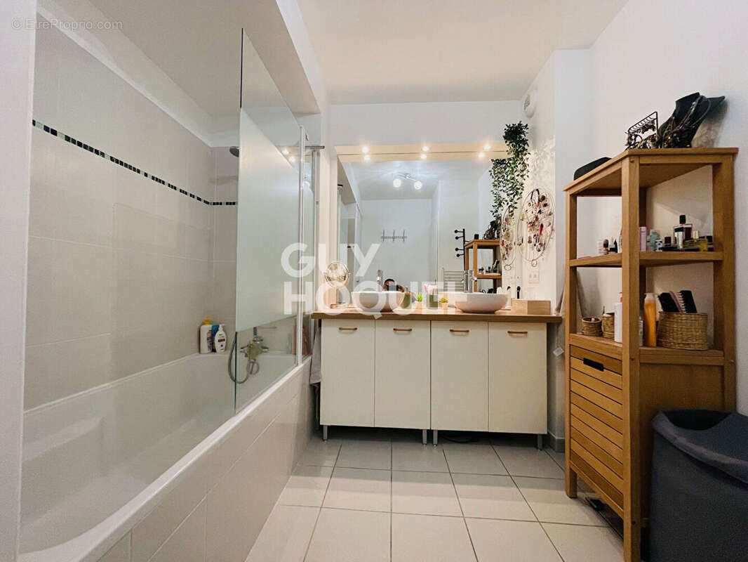 Appartement à JUVIGNAC