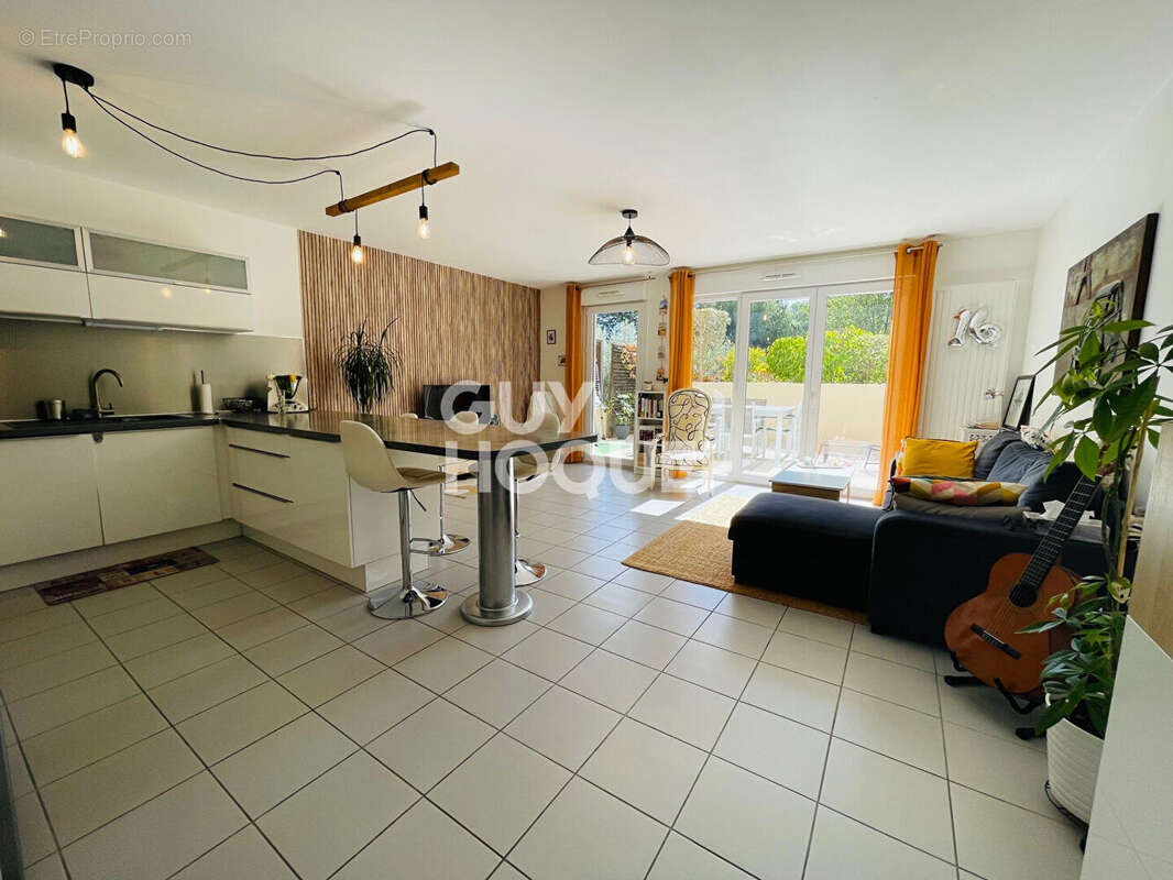 Appartement à JUVIGNAC