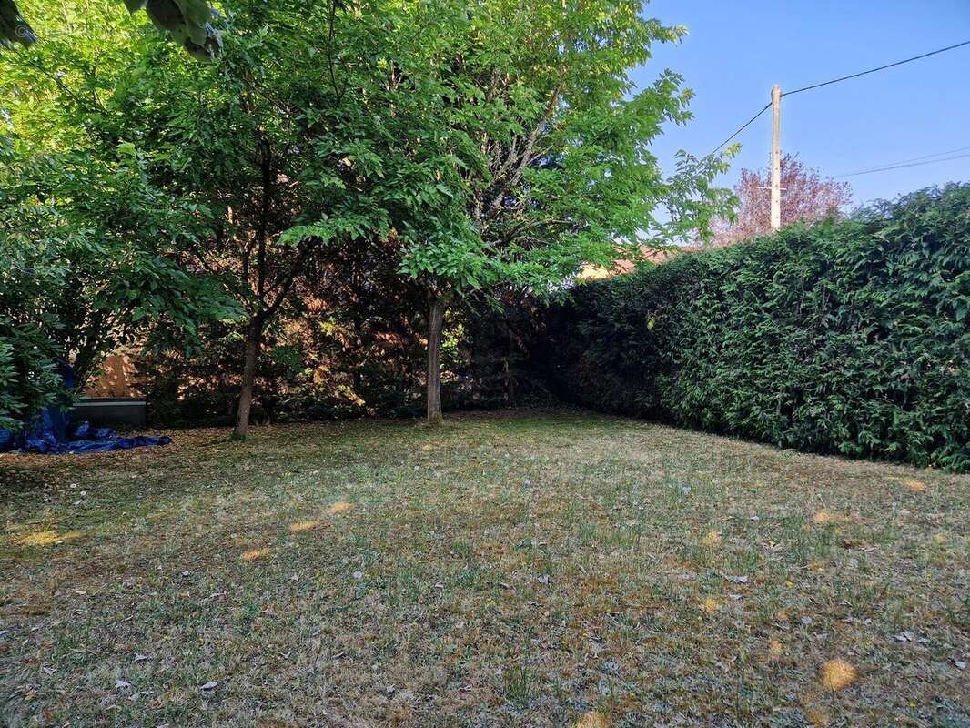 20250808094434 - Maison à LE BUGUE