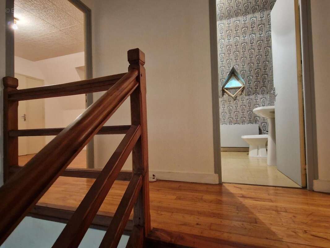 palier - Maison à LE BUGUE