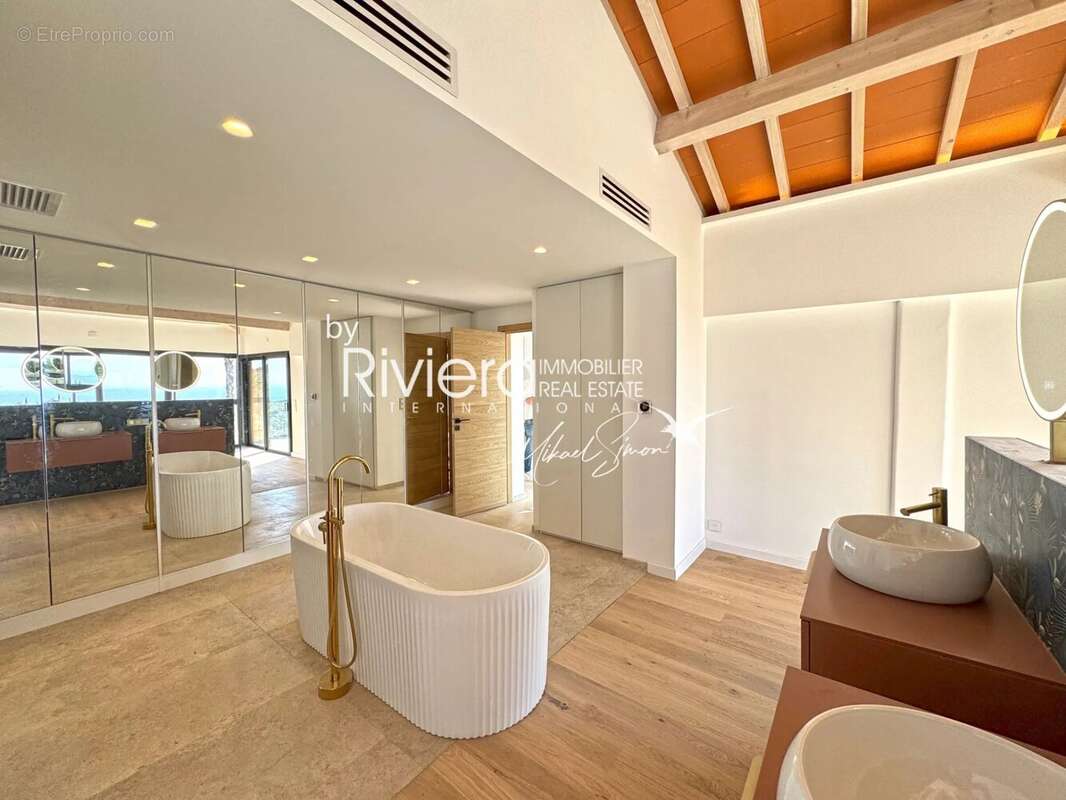 Maison à CAVALAIRE-SUR-MER