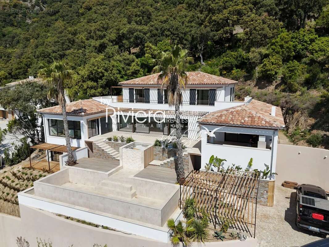 Maison à CAVALAIRE-SUR-MER