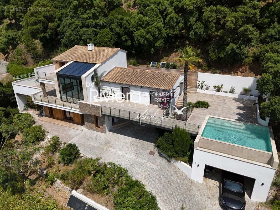 Maison à CAVALAIRE-SUR-MER